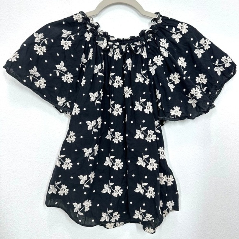 La‎ Vie Rebecca Taylor Flutter Sleeve Black Floral Embroidered Cottagecore